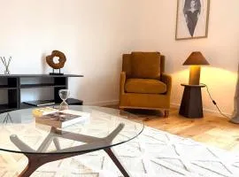 Cocoa Suite - free parking