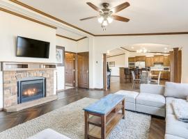 Ski, Fish and Relax Fireside Mink Lake Retreat!, hotel in Buffalo