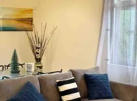 Sunset Views 3-Bedroom Apt, 1min Walk to Beach - NYHA1