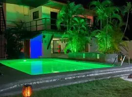 Parrot Resort Moalboal