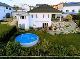 Wohnung Mit Großer Gartenterrasse Und Ausblick