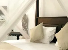 Conch Villa- 3 Min walk to the beaches