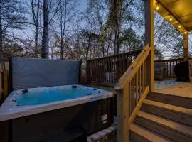 Luxury Hot Tub & Fire Pit Home Pet Friendly