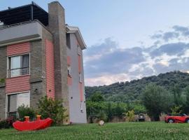 Syzes, ξενοδοχείο σε Polisi i Vogël