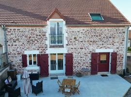 Maison d'hôtes Près de la Grenouillère, hotel en Estivareilles