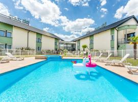 Hôtel Ibis Styles Bourges - Piscine extérieure chauffée - Restaurants à proximité, ξενοδοχείο στη Μπουρζ