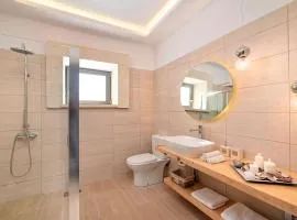 Orientem Villa Beheizter Pool