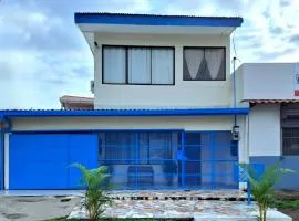 Casa del Pacífico en Puntarenas Centro con parqueo