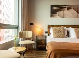 Extra Large 2BR Apartment Next to Metro Station