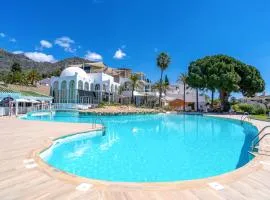 Two Bedroom with Large Terrace and Views in Capistrano, Nerja