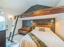 Barrel Bunkhouse 8033 CR 802