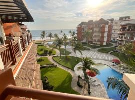 Puerto Escondido, 2 Bedroom Ocean View Condo, condo em Chano