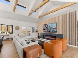 Helen Fun Retreat-Cinema-HotTub-GameCave-Sleeps 14