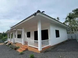 Grandma's Samui Garden - บ้านสวนคุณย่า