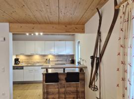 Chalet Noriker, hotel in Niedernsill