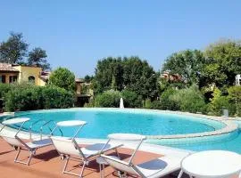 Borgo del Torchio F1 ByBookinggardalake