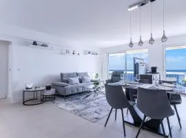 Luxury Top Floor Sea View Downtown Cap d'Ail