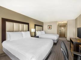 Best Western Plus Waterfront Hotel, hotel v destinaci Windsor