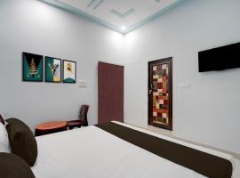 Hotel O Surya Hotel, hotel in Kākori