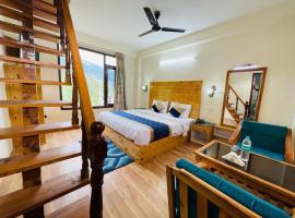 RV's Urban Nest - The City center Hotel, hotel en Manali
