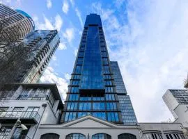 Luxury 2BR Apartment on Albert