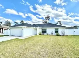 White Oak Spacious and Comfy