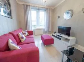 Central Renfrew 1BR Apt