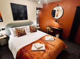 Modern 3BR Smart Home, hotel u gradu Peterhead