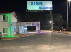 Americas Best Value Inn Marshall