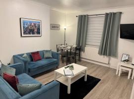 Stylish 2BR in Renfrew, hôtel à Renfrew