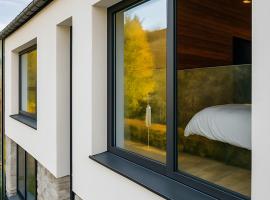 ZenArden - Ninglinspo Valley view Lodge: Aywaille şehrinde bir otel