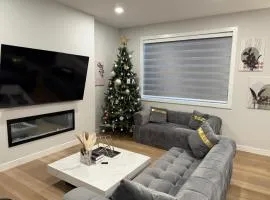 Family Friendly SpaciousKing Bed WifiSleeps 12