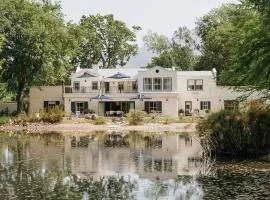 Klein Champagne Guesthouse and Cottages