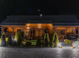 Drewniany Domek Daria i Tomek 2 domki na 8 osób, hotel a Stronie Śląskie