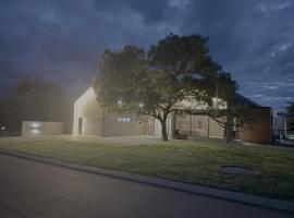 Kambula Villa 374 Euphoria，位于纳布姆斯普雷特的酒店