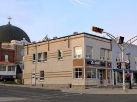 Loft Le Sommet, hotel v destinaci Amos