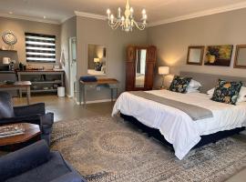 Steenkoppies Estate semi self catering unit 2, hotel i Magaliesburg