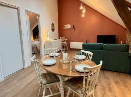 Le Grenier d'Antan - Near Mont-Saint-Michel, hotel i Pontorson