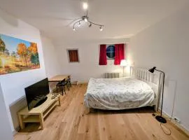 Duplex 3BR apartment near supermarkets & metro