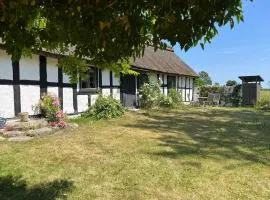 Timber Cottage with Rustic Charm