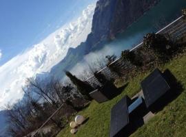 Ferienhaus "Chalet Sarah", Hotel in Seelisberg