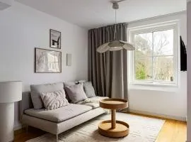 Cozy & Bright Studio Apartment in Lidingö