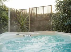 Bardolino Suite, hotel in Bardolino