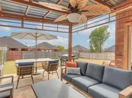 Private Patio and Yard Home By Tinker and Hospitals!