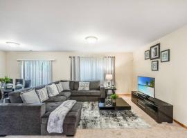 Serene Craftsman Near Boeing Everett, khách sạn ở Everett