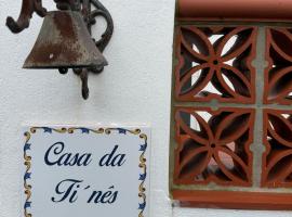 Casa da Ti'nês, hotel in Bombarral