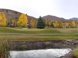 2BD Sweetwater Condo - Community Park, Pool + Hot Tub