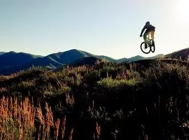 SV102 - Walk to Lifts & Town - Hot Tub & Pool