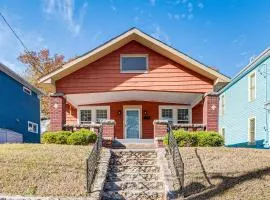 Family Retreat with Yard Less Than 1 Mi to Dtwn Durham!