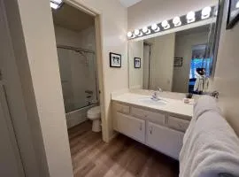 SV153 - Walk to Lifts & Town - Hot Tub & Pool